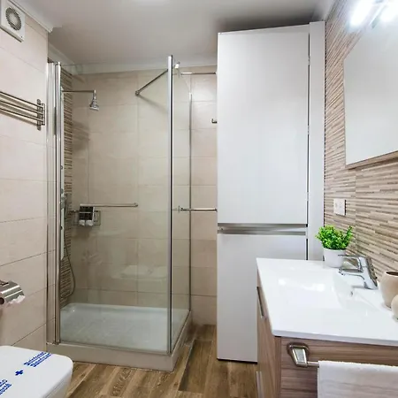 Wonderful In Puerto Marina Apartament *
