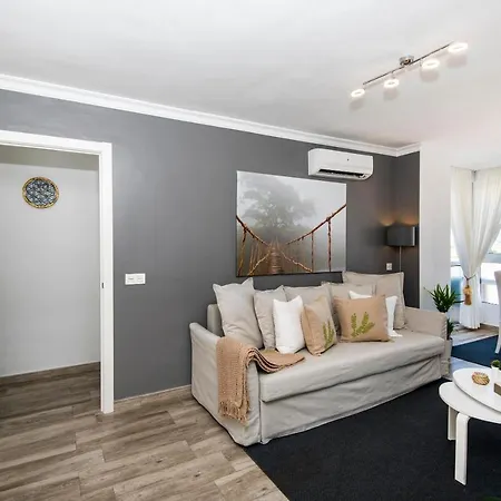 Wonderful In Puerto Marina Apartment *
