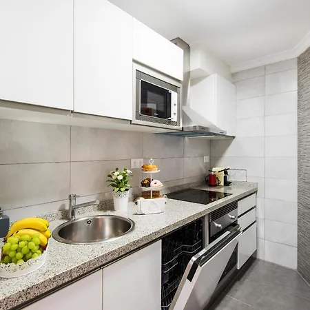 Wonderful In Puerto Marina Apartment