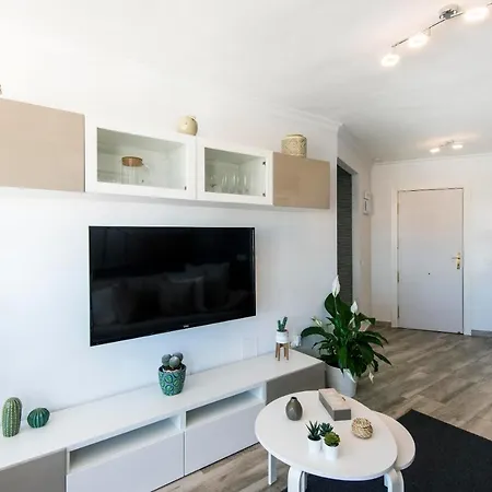 Wonderful In Puerto Marina Apartment